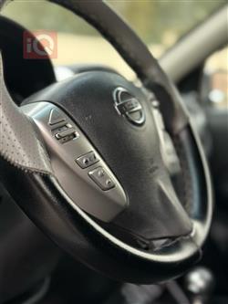 نيسان فيرسا